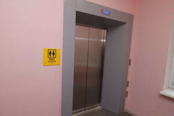 Факт. «Це – базові речі»: Борис Філатов розповів про системне оновлення ліфтів у медзакладах Дніпра - 