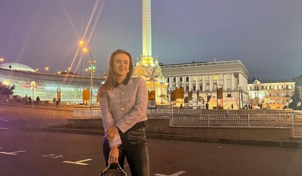 Элина Свитолина оторвалась в Киеве без мужа: показала подписчикам красоты столицы и Леси Никитюк фото - 