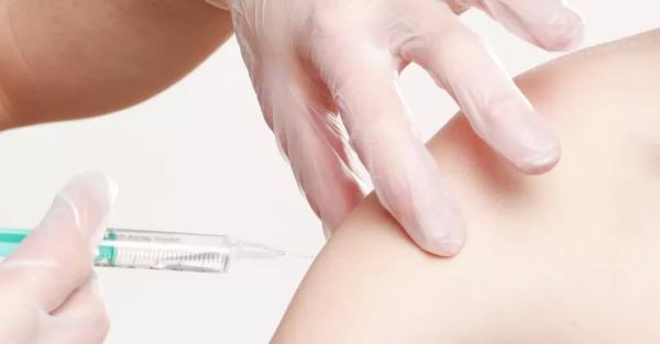 Верховная Рада и Минздрав открыли центр вакцинации в отеле "Национальный" - Коронавирус
