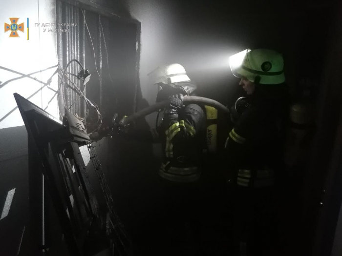 На Позняках случился пожар в новостройке: сгорела электрощитовая.