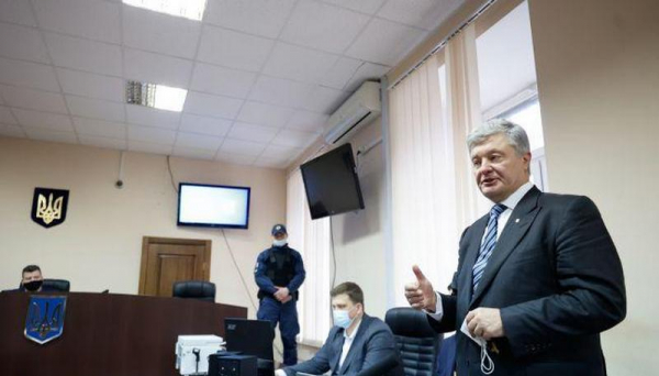 Порошенко остался без решения суда: когда объявят меру пресечения