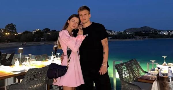 СМИ: жена украинского футболиста Олега Данченко погибла в ДТП —