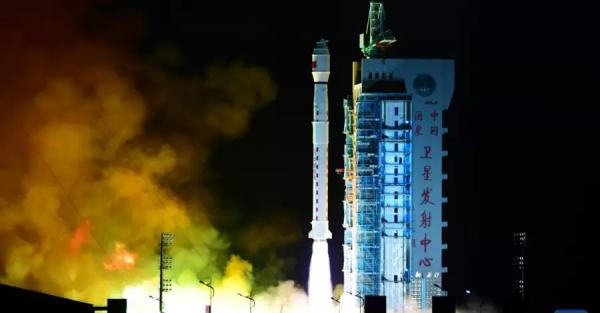 Китай запустил спутник, который будет предупреждать о стихийных бедствиях  - Life
