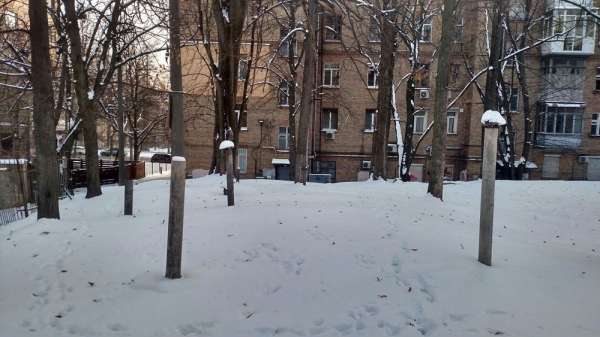 Дешево и сердито - от балкона до погреба: самое скромное жилье Украины - Экономика