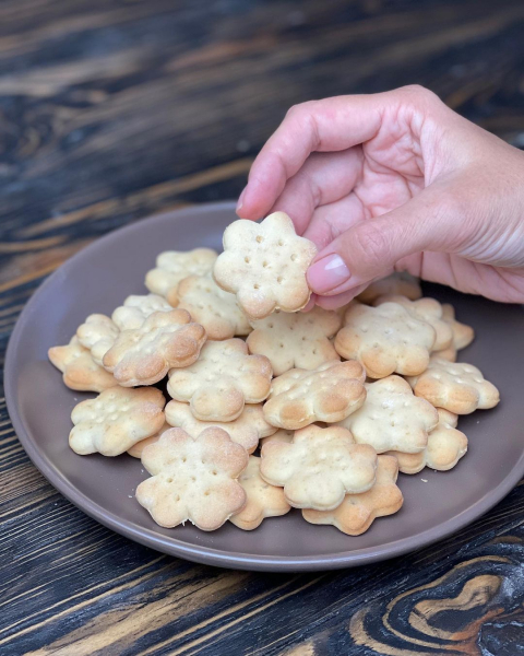 Лиза Глинская поделилась рецептами печенья: постное, с попкорном и кокосом - Life