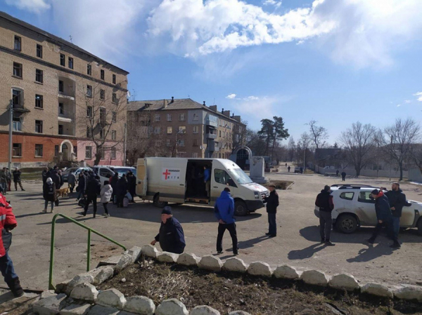 Гайдай: Из Рубежного на Луганщине эвакуировали 80 человек - Life
