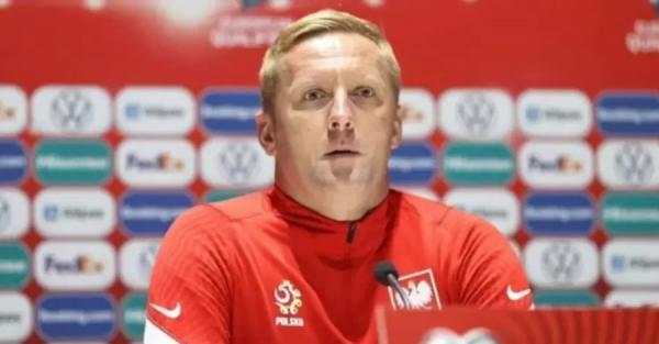 Футболист сборной Польши Камиль Глик приобрел машину скорой помощи для украинских детей  