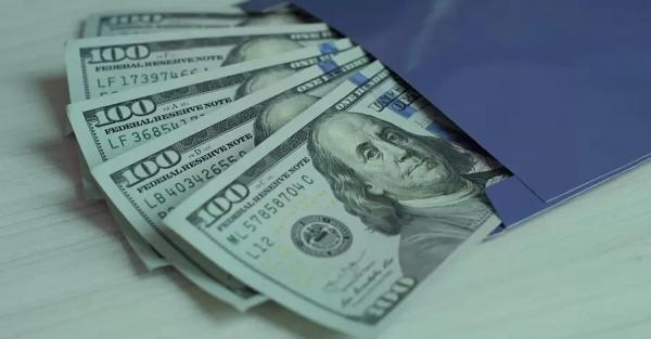 НБУ вернул требование документов при вывозе валюты свыше 10 тысяч евро - Экономика