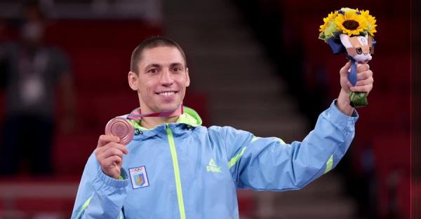 Призер Олимпиады в Токио Станислав Горуна продал бронзовую медаль за 25 тысяч долларов  