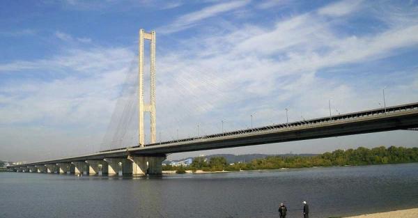 В Киеве автотранспорту разрешили ездить по Южному мосту - Life