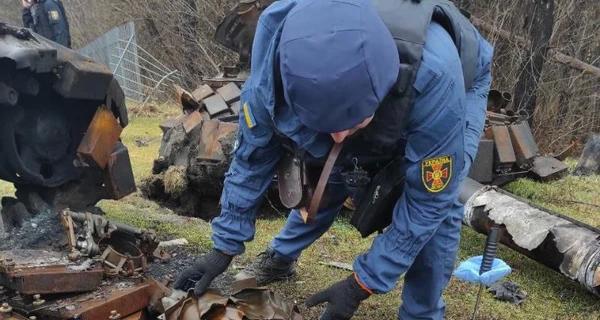 Зачистка, разминирование и ввоз гумпомощи: какая ситуация сейчас в Киевской области  - Life