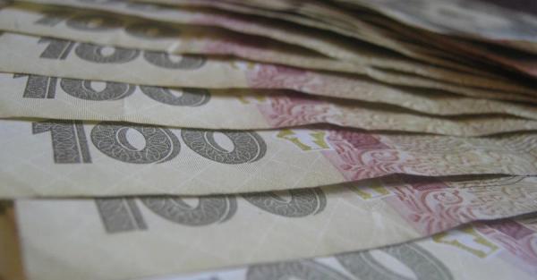 На выплаты переселенцам Минсоцполитики направило в Ощадбанк более 4 миллиардов гривен - Экономика
