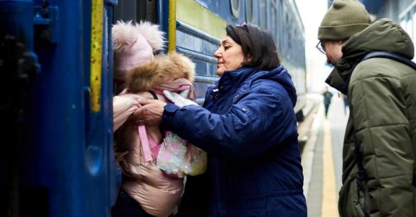Поезд Киев - Ивано-Франковск переименовали в честь мамы  - Life
