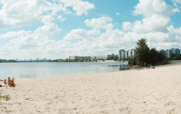 В Киеве проверили все пляжи: на четырех купаться запрещено