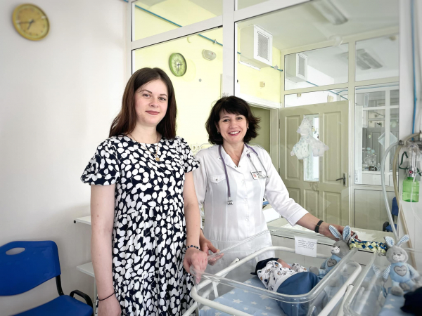 Львовские врачи спасли близнецов с перекрещенной пуповиной - Life