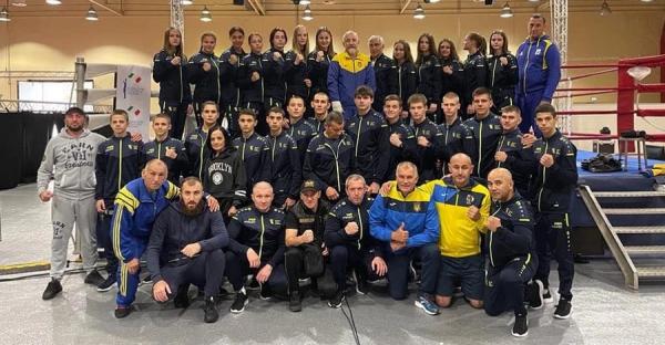 Украинские боксеры отказались от юниорского чемпионата Европы изза запрета нашего флага  