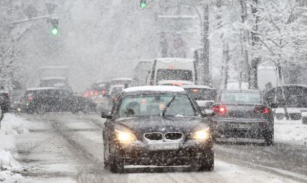 У Києві та області очікується значний сніг та ожеледиця