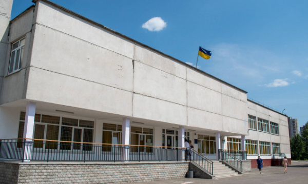 Дарницька РДА готує до реконструкції стадіон школи на Здолбунівській