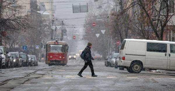 Из-за дефицита электроэнергии в Киеве остановили трамваи и троллейбусы - Life