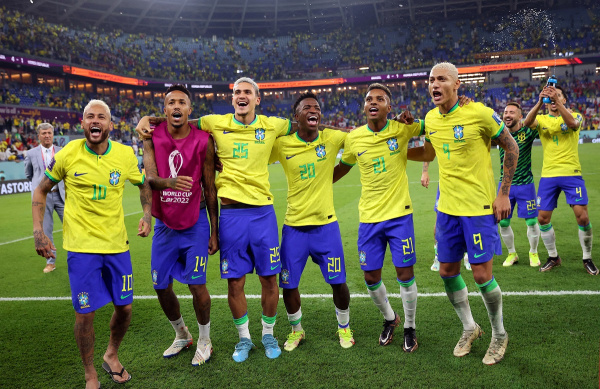 Первая девушкакомментатор Галина Виниченко: Финал Бразилия  Франция может быть мощным  