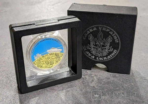 Монету Воин Азовстали, выпущенную на потухшем вулкане, покупали за 400 евро - Life