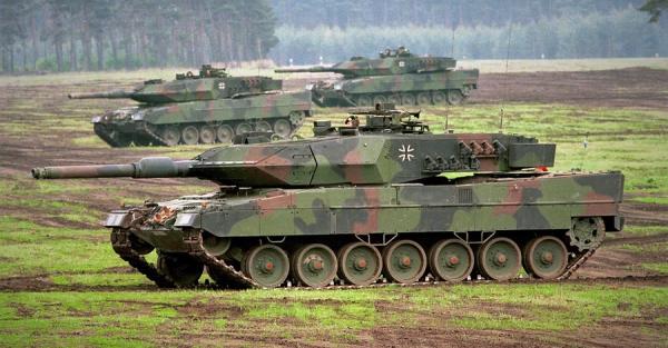Украинские бойцы произвели первый выстрел из танка Leopard 2A6 - Life