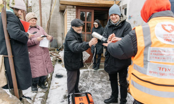 Постраждалі під Новий рік будинки в Протасовому яру обладнали генераторам