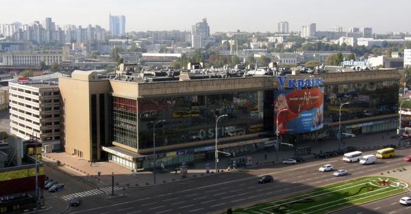 Проспекту и площади Победы в Киеве вернули исторические названия - Life