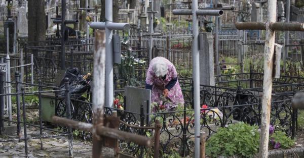 Поминальные дни: запрета на посещение кладбищ нет, но о безопасности нужно помнить - Life
