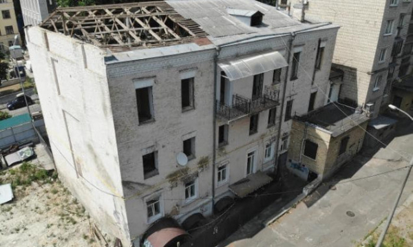 У Департаменті культурної спадщини КМДА вважають, що МКІП не поспішає захистити від знесення “Будинок з комахами”
