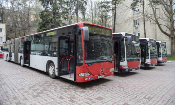 На столичні маршрути вийдуть ще чотири сучасних автобуси з Німеччини (фото)