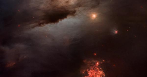 Телескоп Хаббл по случаю своего 33-летия сделал уникальное фото звезд в облаках - Life