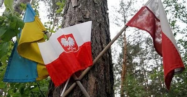 Волынская трагедия: зачем Польша сейчас выдвигает Украине исторические претензии - Life