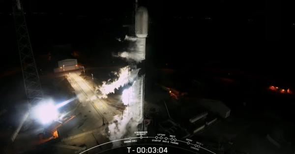  SpaceX успешно вывела на орбиту 22 единицы новейших спутников V2 mini  - Life