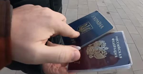 Без паспорта РФ – депортация. Что на самом деле грозит жителям оккупированных территорий - Life
