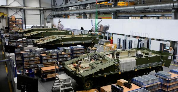 Танки, дроны и артиллерия: Украина станет хабом по производству западного оружия - Экономика