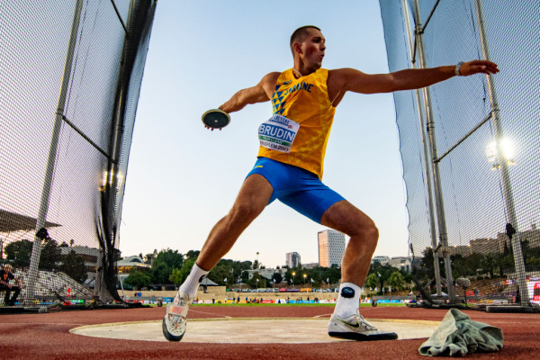 18летний украинец завоевал "золото" на юниорском Евро и установил мировой рекорд в метании диска  