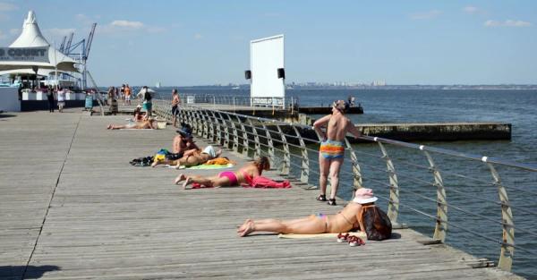 Власти Одесской области разрешили открыть пляжный "бархатный" сезон - Life