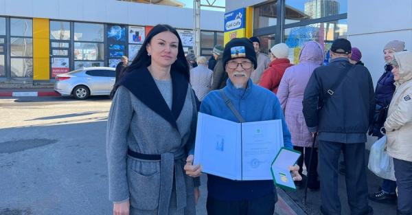 В Харькове с 76-м днем ​​рождения поздравили японского волонтера Фуминори Цучико - Life
