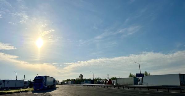 Польские перевозчики заблокировали три пункта пропуска на границе с Украиной - Life