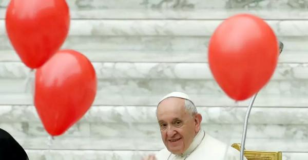 Папа Франциск заявил, что насилие против женщин демонично  - 