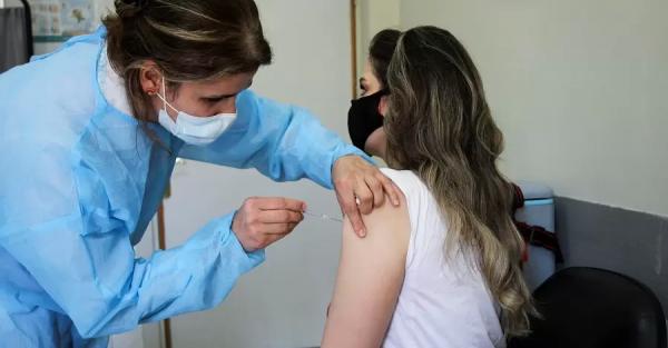 В Австрии ввели обязательную вакцинацию для всех - Коронавирус