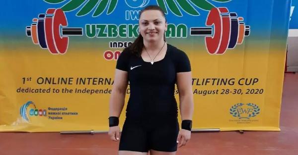 Алина Марущак стала первой украинкой, абсолютной чемпионкой мира по тяжелой атлетике - 